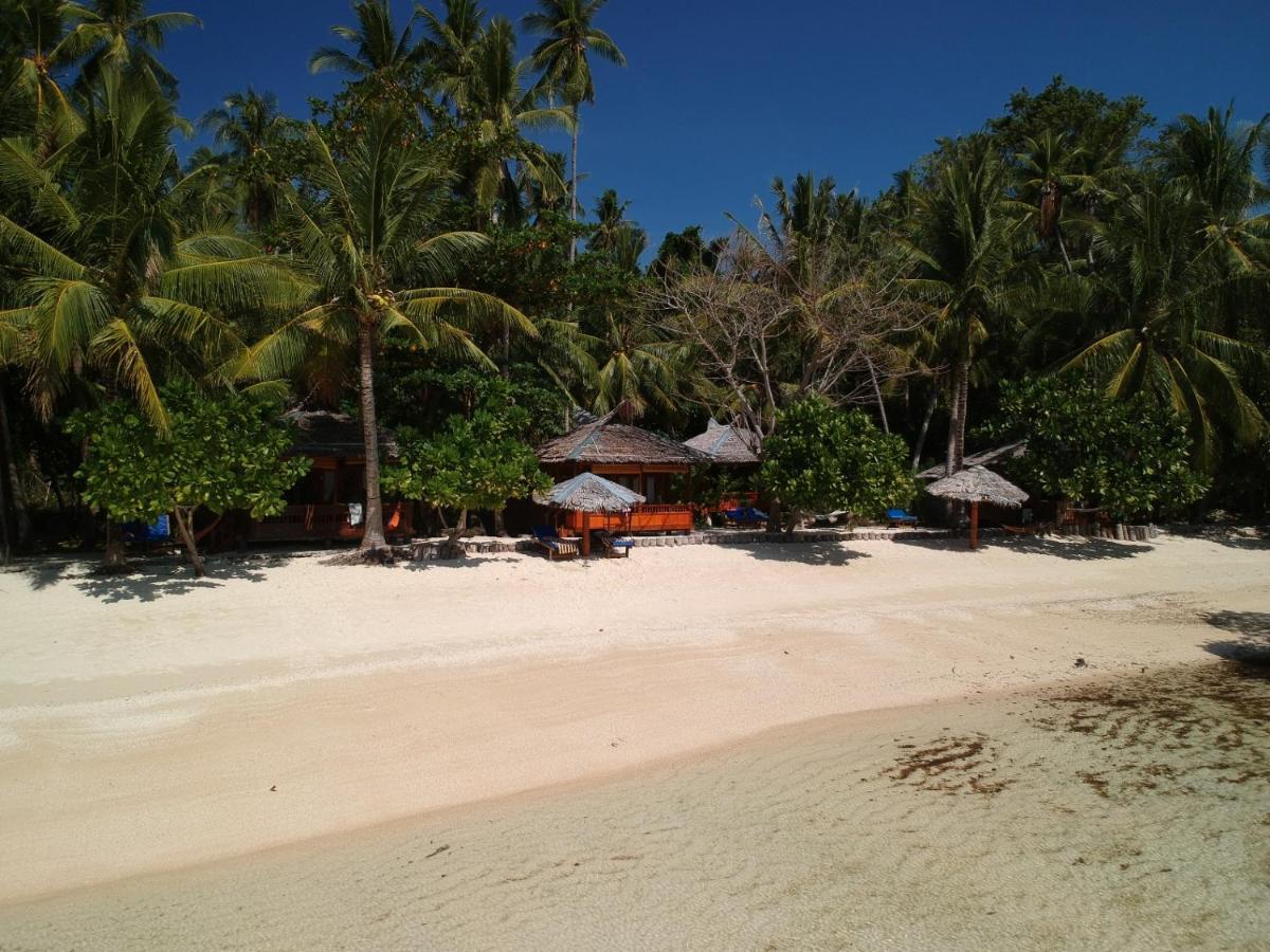 Blue Bay Divers Likupang Bangka Exterior photo
